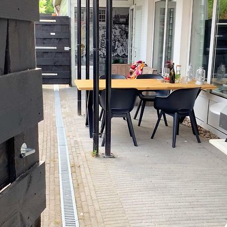 Vila De Oude Kleuterschool Zoelen Exteriér fotografie